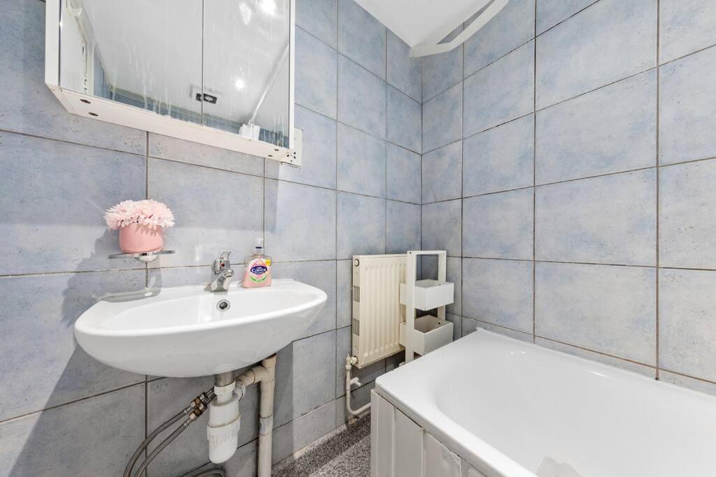 1Br Modern Flat On Edgware Rd Ed3 Apartment Londra Exterior foto